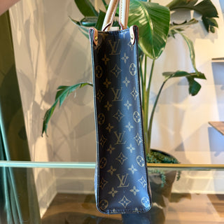 LOUIS VUITTON Monogram Sac Plat NM
