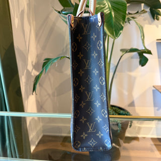 LOUIS VUITTON Monogram Sac Plat NM