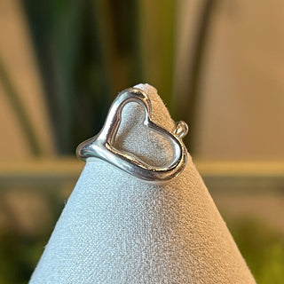 TIFFANY & CO Heart Perreti 925 Ring Size 5