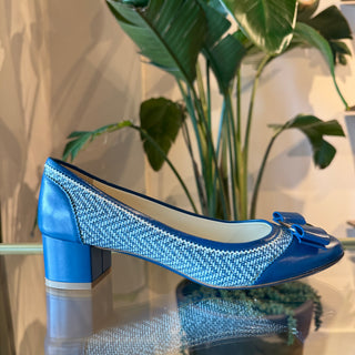 FERRAGAMO Vara Bow Pumps 8