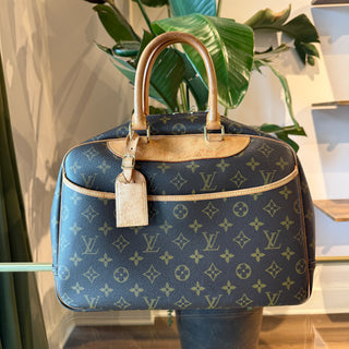 LOUIS VUITTON Monogram Deauville