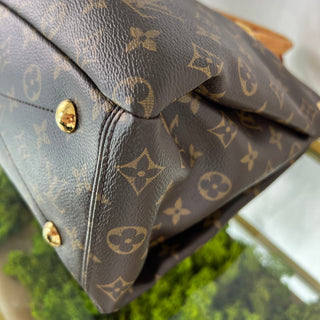 LOUIS VUITTON Monogram Pallas Handbag