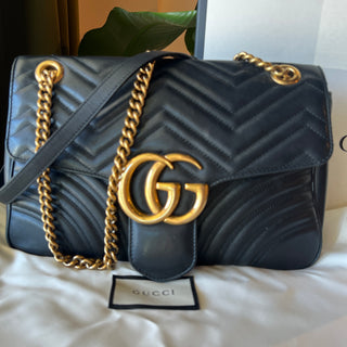 GUCCI GG Marmont Medium Shoulder Bag