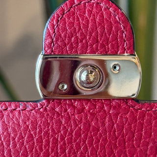 GUCCI GG Interlocking Wallet on Chain