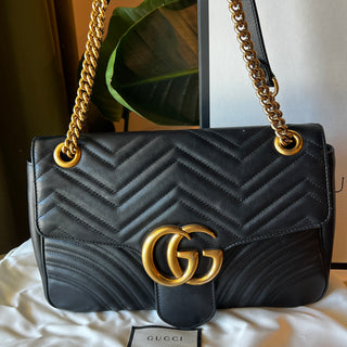 GUCCI GG Marmont Medium Shoulder Bag