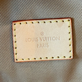LOUIS VUITTON Monogram Graceful MM