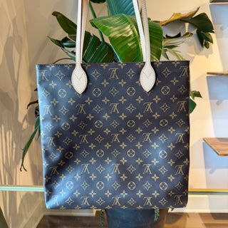 LOUIS VUITTON Carryit Monogram Canvas Tote Bag