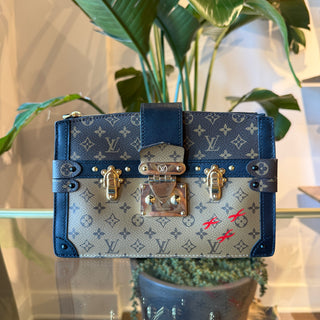 LOUIS VUITTON Trunk Clutch Reverse Monogram Canvas Clutch