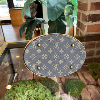 LOUIS VUITTON Petite Bucket Brown Monogram Canvas Bucket Bag