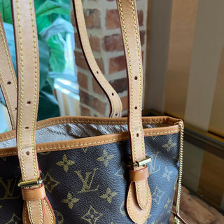 LOUIS VUITTON Petite Bucket Brown Monogram Canvas Bucket Bag