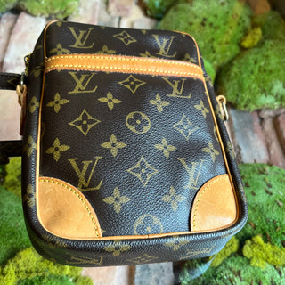 LOUIS VUITTON Danube Brown Monogram Canvas Vintage Crossbody Bag