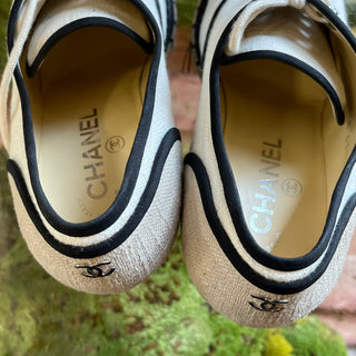 CHANEL Raffia Lace Up Faux Pearl Embellished Canvas Wedge Espadrilles SZ39.5(9.5US)