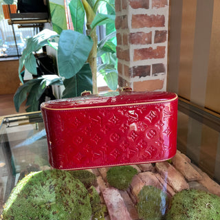 LOUIS VUITTON Summit Drive Red Monogram Vernis Satchel