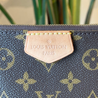 LOUIS VUITTON Monogram Pochette