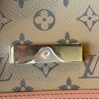 LOUIS VUITTON Reverse Monogram Dauphine Chain Wallet