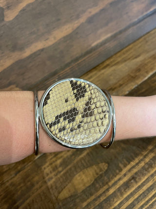 CELINE Circle Cage Cuff