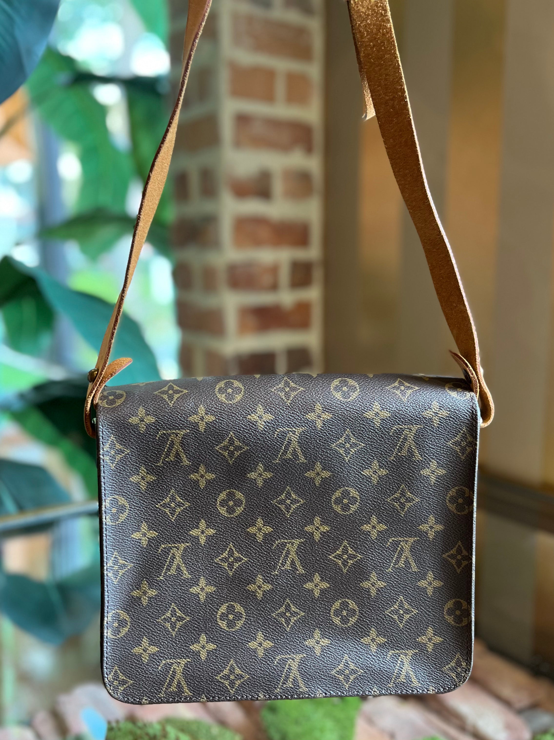 Louis Vuitton Monogram Canvas Cartouchiere GM QJB0888703000