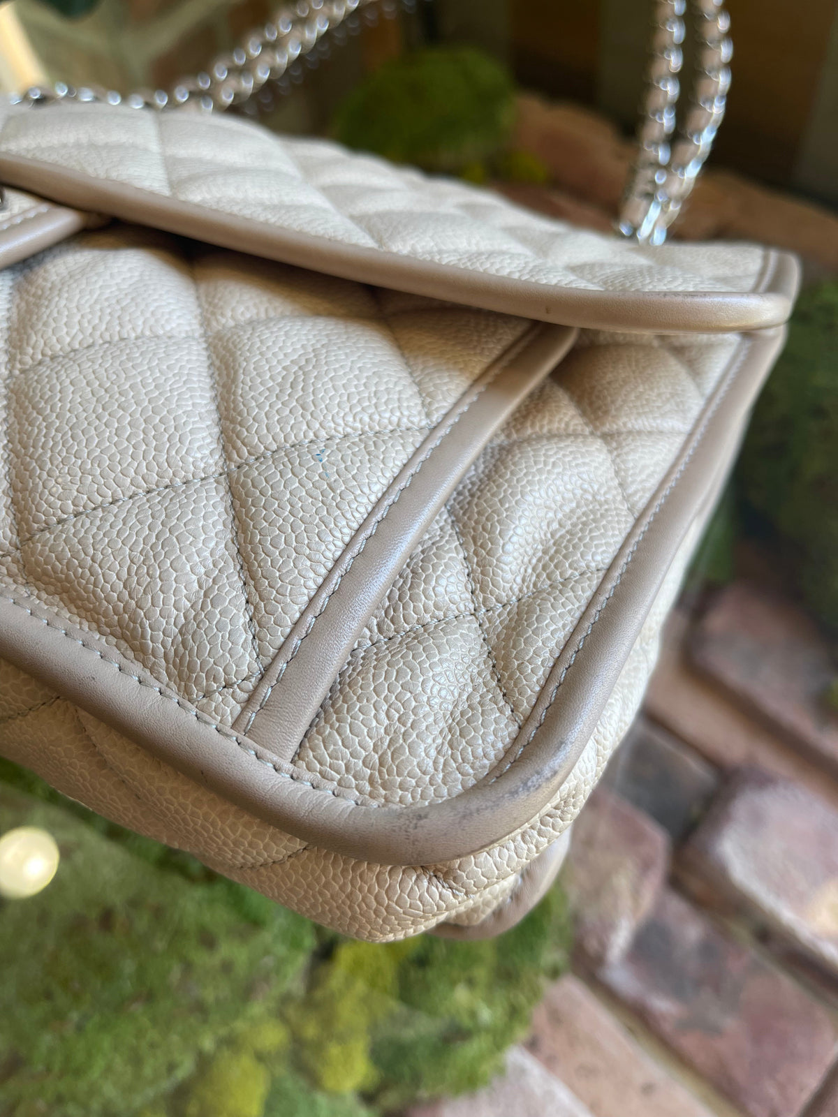 Timeless/classique leather handbag Chanel Beige in Leather - 36210668
