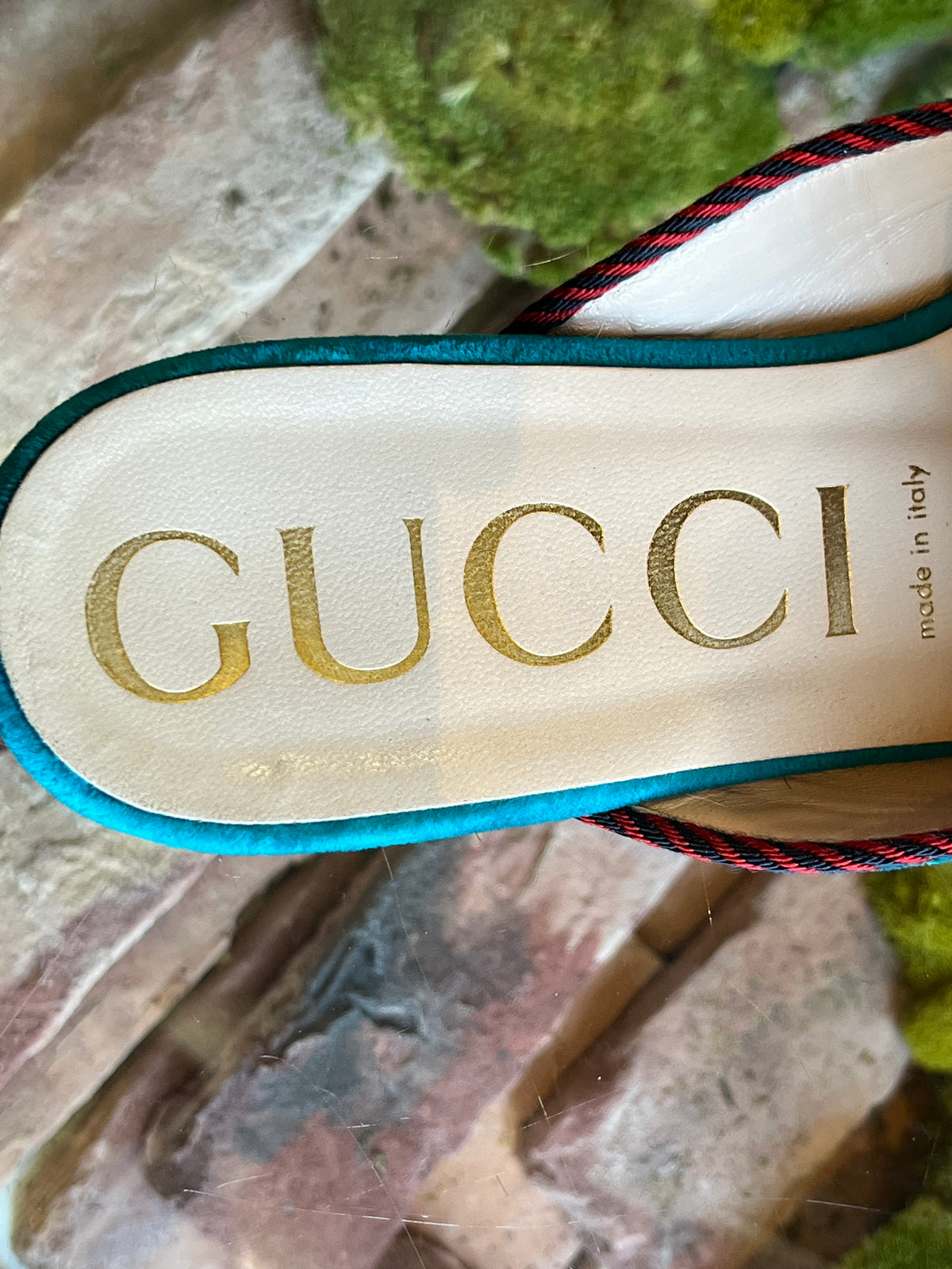 Gucci Velvet Sylvie Bow Flats SZ 40