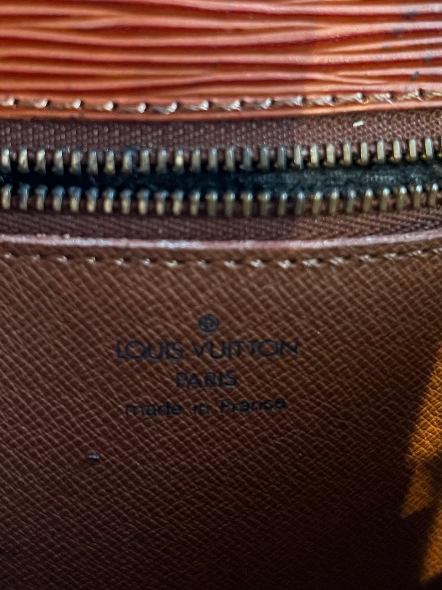 Louis Vuitton Epi Saint Cloud Green Leather Bag, Read Description