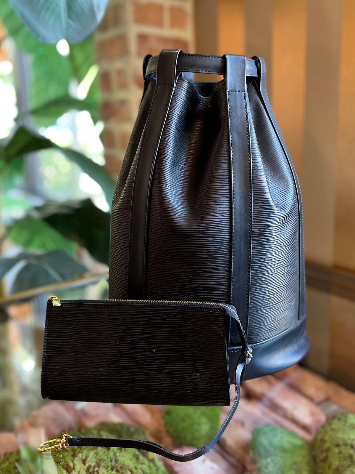 louis vuittons handbags epi leather black