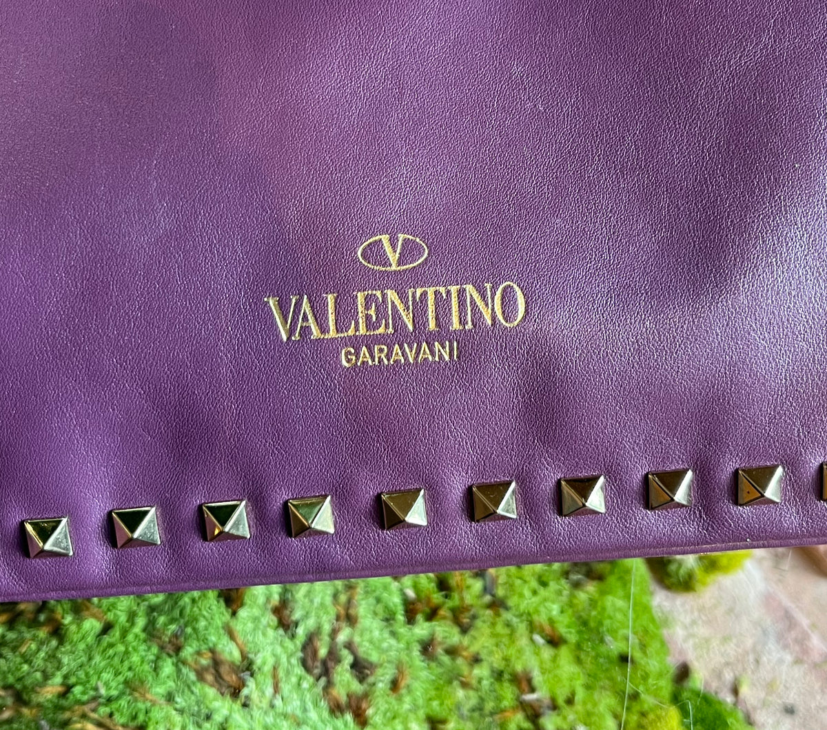 VALENTINO Purple Leather Rockstud Clutch Pouch
