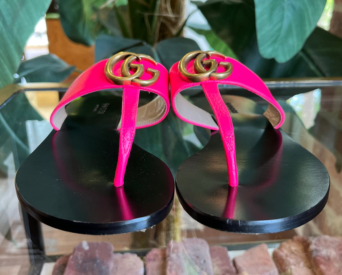 Gucci Neon Pink Leather Marmont Thong Sandals SZ 36
