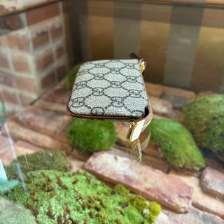 GUCCI GG Coated Canvas Supreme Key Pouch