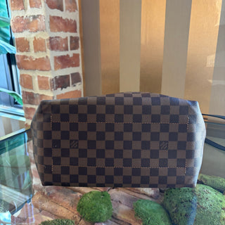 LOUIS VUITTON Damier Canvas Belmont MM Bag