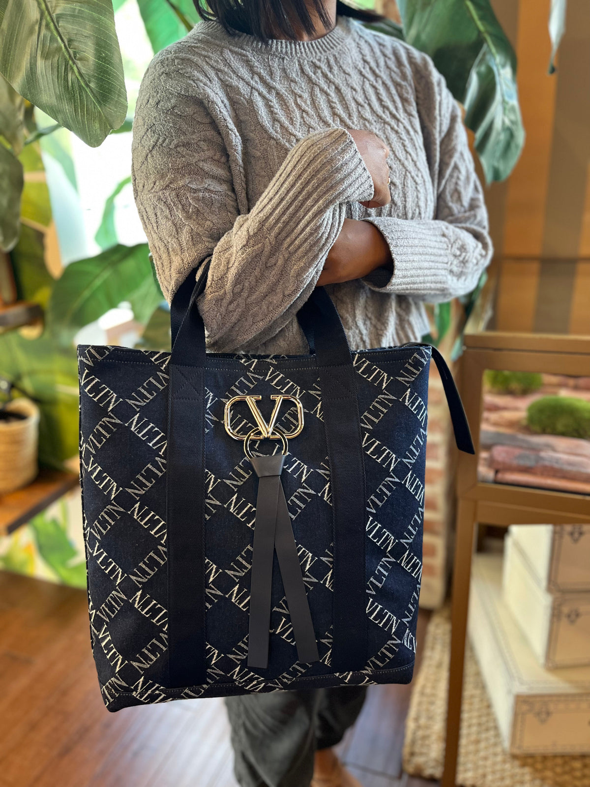 lv ring for tote bag
