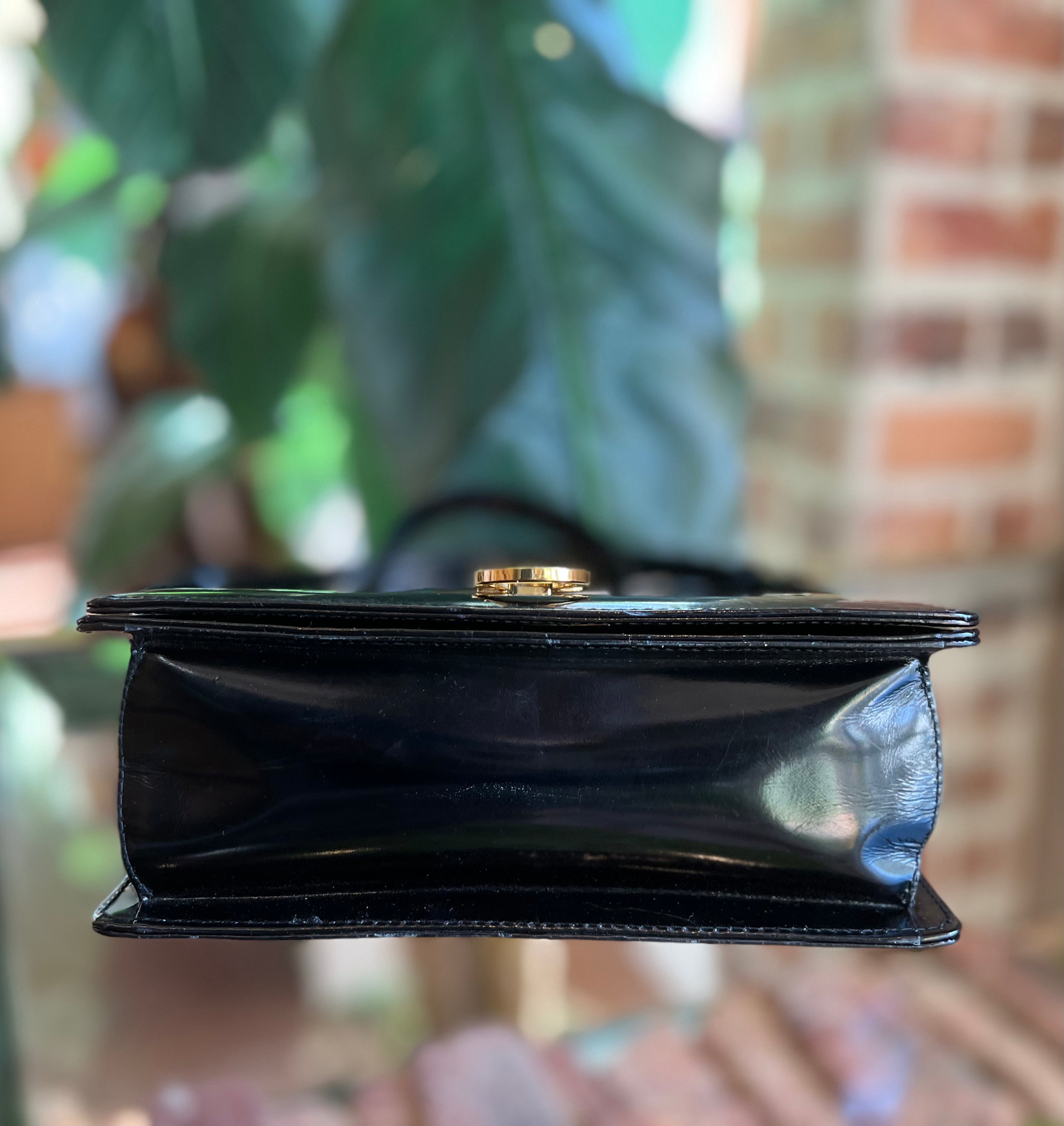 SALVATORE FERRAGAMO Black Leather Vintage Gancini Chain Shoulder Bag –  Style Exchange Boutique PGH